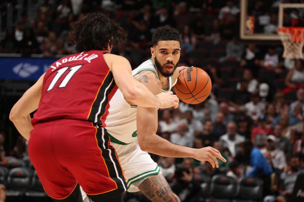 由汗水和泪 由汗水和泪