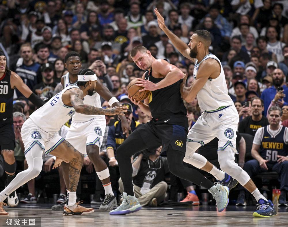 现了詹姆斯 现了詹姆斯