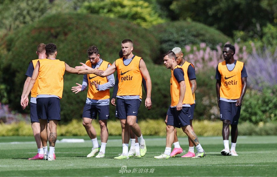 意天空：交易进入最后阶段，38岁瓦尔迪将加盟意甲升班马克雷莫纳